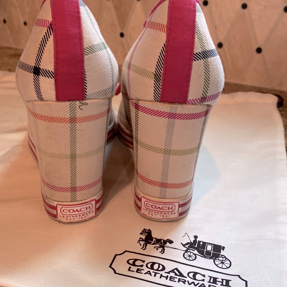 COACH tennis shoe wedges in classic multicolored tattersall tartan print. Size 8 - Picture 3 of 10